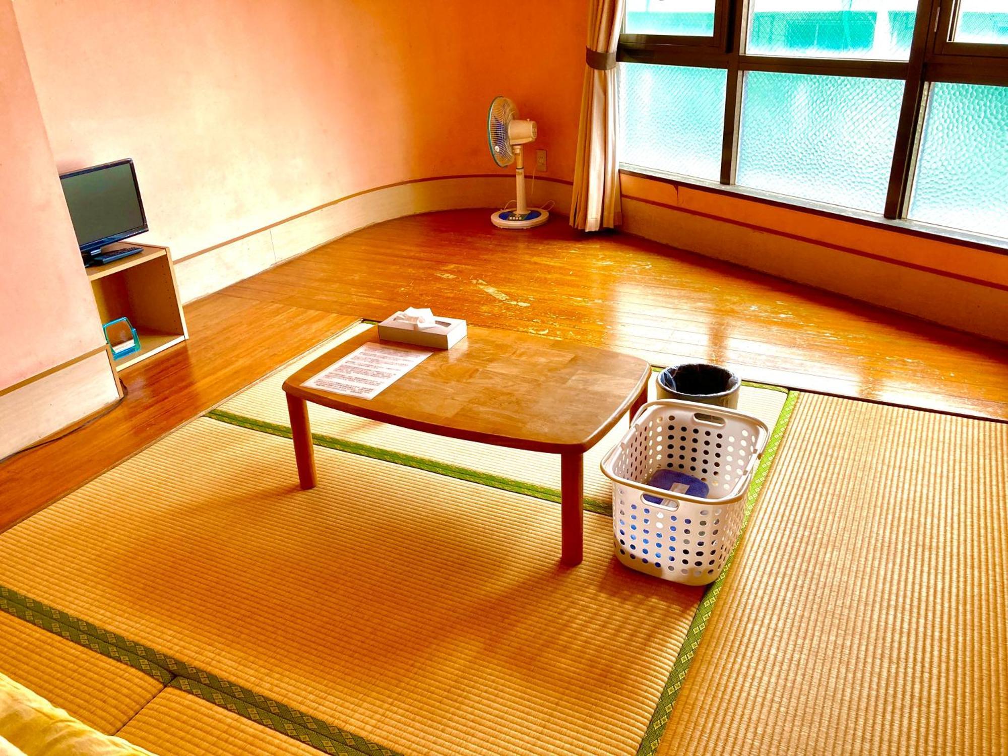 Hostel Hakuseiso Naha Exteriér fotografie